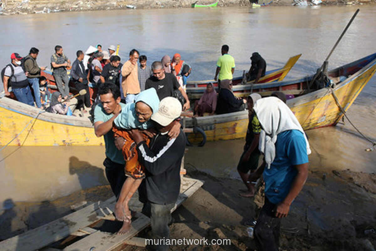Jembatan Kuta Blang Ambruk Diterjang Banjir, Akses Bireuen-Aceh Utara Lumpuh Total