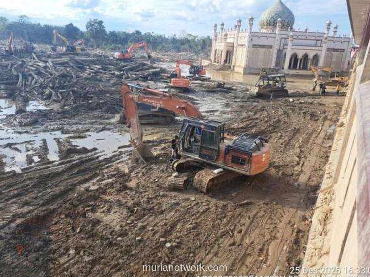 Ribuan Personel dan Alat Berat Dikerahkan untuk Bersihkan Sisa Amukan Banjir di Sumatera
