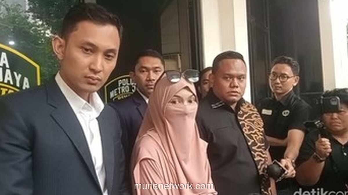Ironis, Wardatina Mawa Minta Maaf ke Inara Rusli Sebelum Bukti Selingkuh Terbongkar