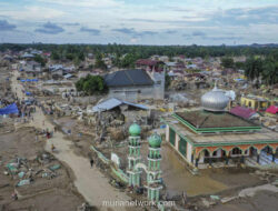 Di Balik Reruntuhan: Kisah Pilu dan Harapan yang Tersisa dari Bencana Sumatera