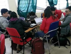 Dosen di Persimpangan: Saat Dunia Nyata Kian Samar di Balik Layar