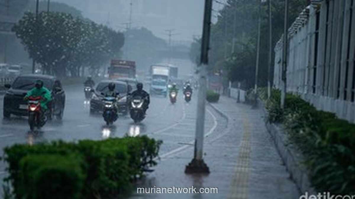 Anggota DPR Imbau Warga Tunda Mudik, Waspadai Hujan Lebat Akibat Siklon Tropis