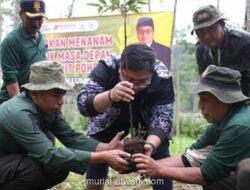 Anggota DPR dan Perhutani Tanam 888 Pohon di Lumajang, Jawab Seruan Jaga Lingkungan