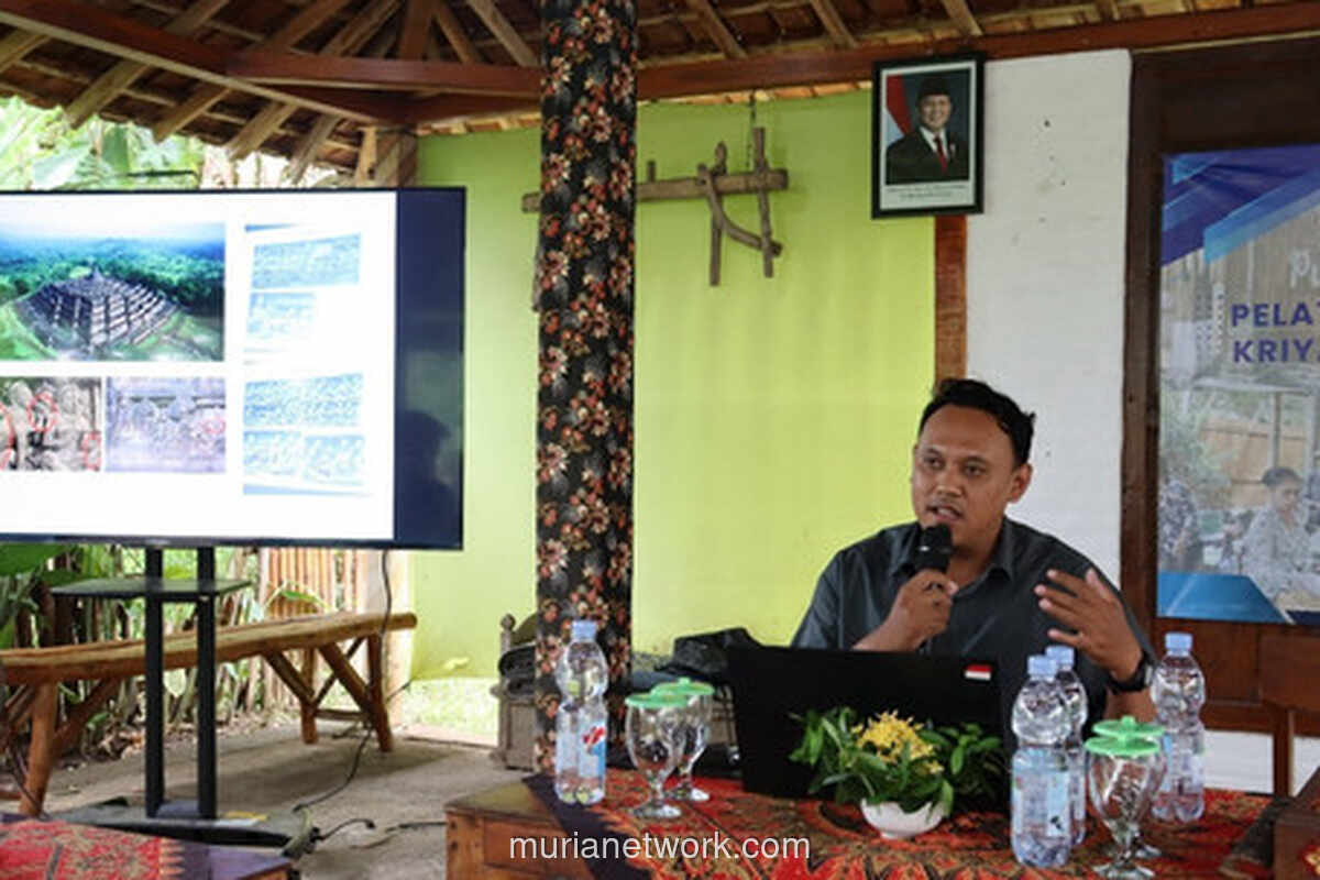 Gastronomi dan Lontar: ITS Pacu Desa Wisata Gunungsari dengan Buku Kuliner dan Inovasi Kriya