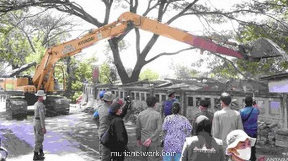 172 Warung Remang-Remang di Bantaran Kalimalang Dibongkar Habis