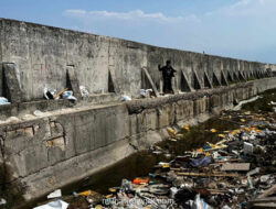 Tanggul Muara Baru Retak, Solusi Permanen Baru Tersedia 2026