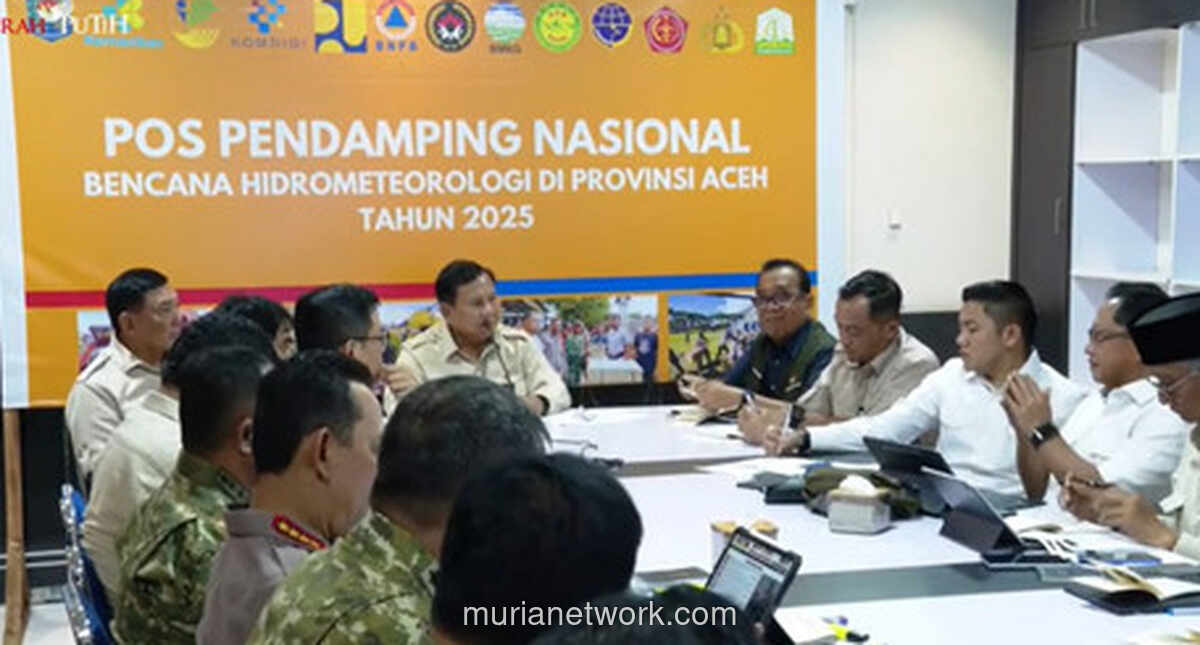 Helikopter Angkut Tabung Gas ke Aceh Terisolir Pasca-Banjir