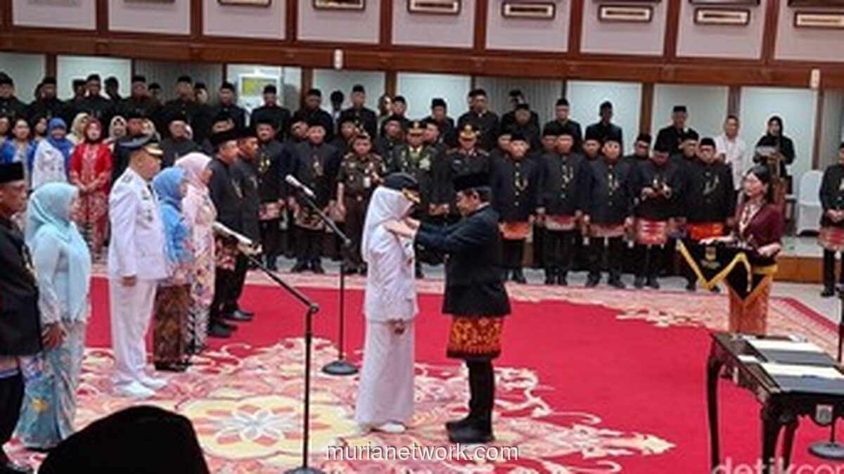 Pramono Anung Lantik Iin Mutmainnah, Kembalikan Kursi Wali Kota Jakarta Barat ke Perempuan