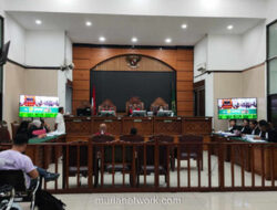 Rocky Gerung Bongkar Kesenjangan Hukum di Sidang Laras Faizati