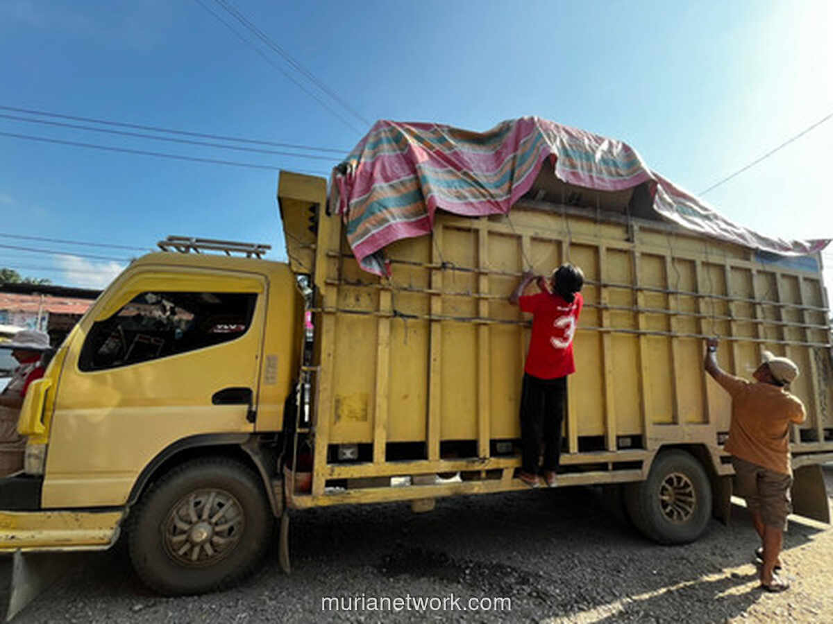 28 Hari Menyisir Lumpur, PDIP Aceh Bawa Bantuan ke Pelosok Terisolir