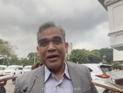 Prabowo dan Muzani Saling Sapa, Wacana Amandemen UUD 1945 Tersentuh di Sela Minum Teh Sore