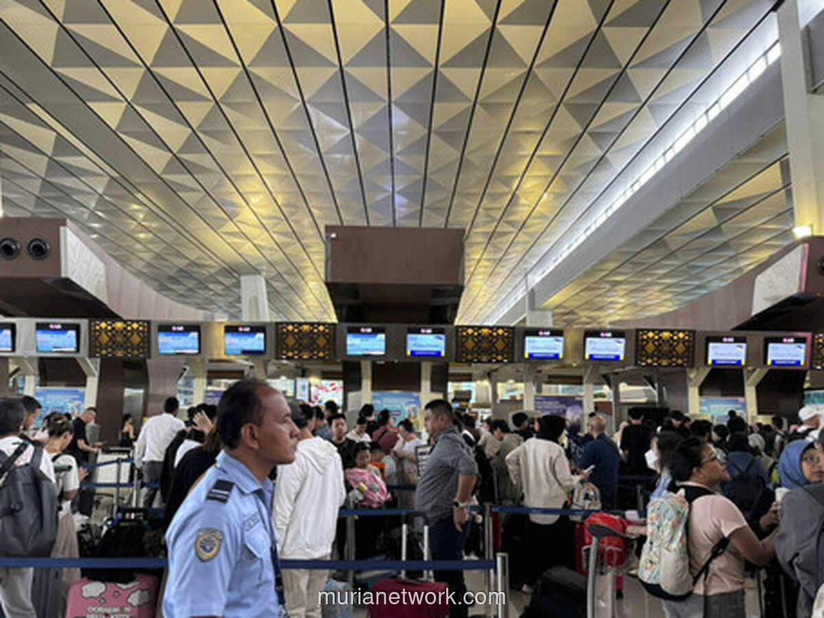 Airlangga Usulkan WFA Akhir Tahun 2025 untuk Dongkrak Ekonomi dan Antisipasi Kemacetan