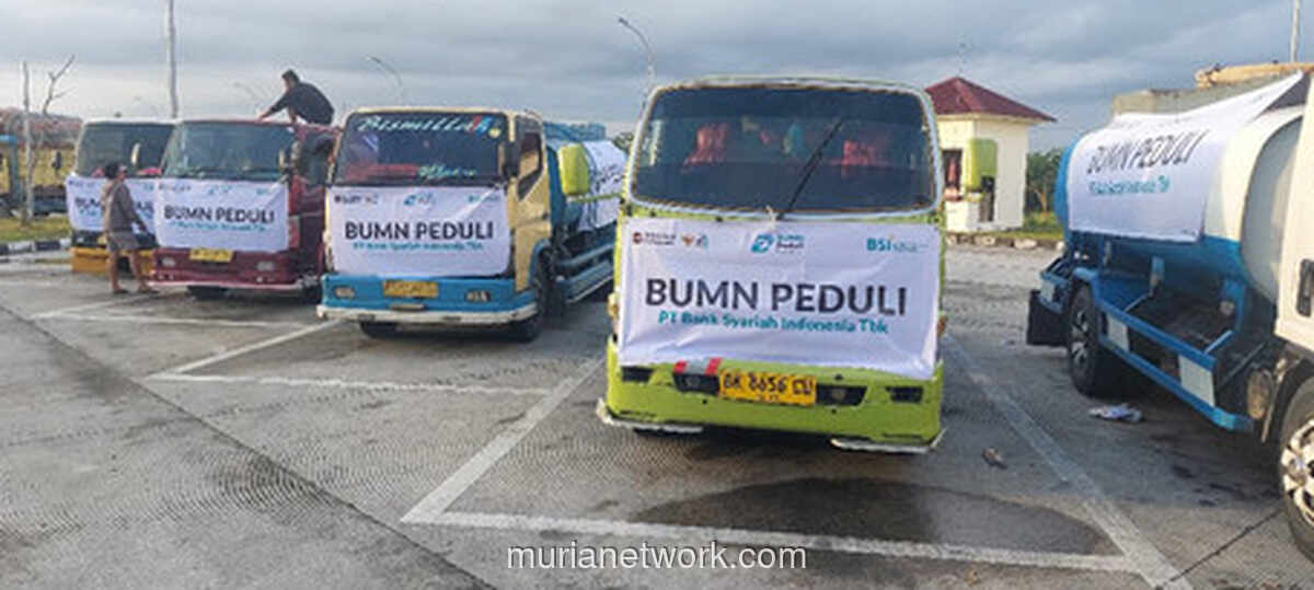 BSI Kirim 25 Tangki Air Bersih untuk Korban Bencana Aceh