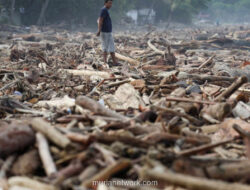 KLH Keroyok Ratusan Usaha Pemicu Banjir dan Longsor di Sumatera