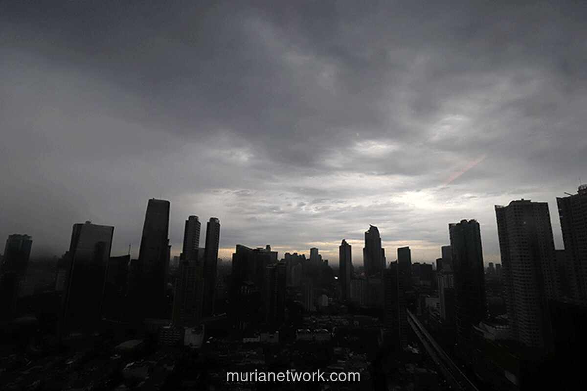 Waspada Bibit Siklon, Libur Nataru 2025/2026 Diperkirakan Basah