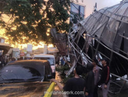 Angin Kencang Porak-Porandakan Ruko dan Lumpuhkan Lalu Lintas di Bojonggede