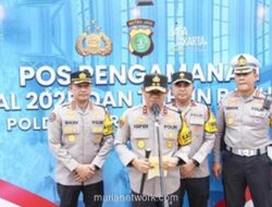 Kapolda Metro Pantau Langsung Arus Mudik Nataru dari Gerbang Cikunir