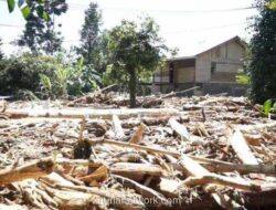 Kayu Hanyutan Banjir Aceh-Sumut-Sumbar Diresmikan Jadi Bahan Bantuan Darurat
