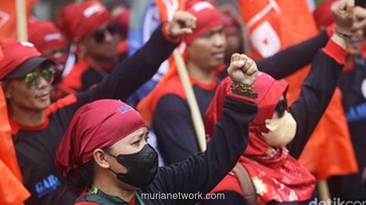 Buruh Jakarta-Bekasi Gelar Demo Dua Hari, Tolak UMP yang Dinilai Tak Wajar