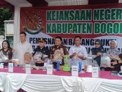 Narkoba Bersembunyi di Balik Bungkus Keripik Pisang, Ludes Dibakar Kejari Bogor