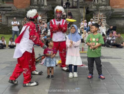 Trio Badut TMII: Saat Orang Libur, Justru Banjir Job