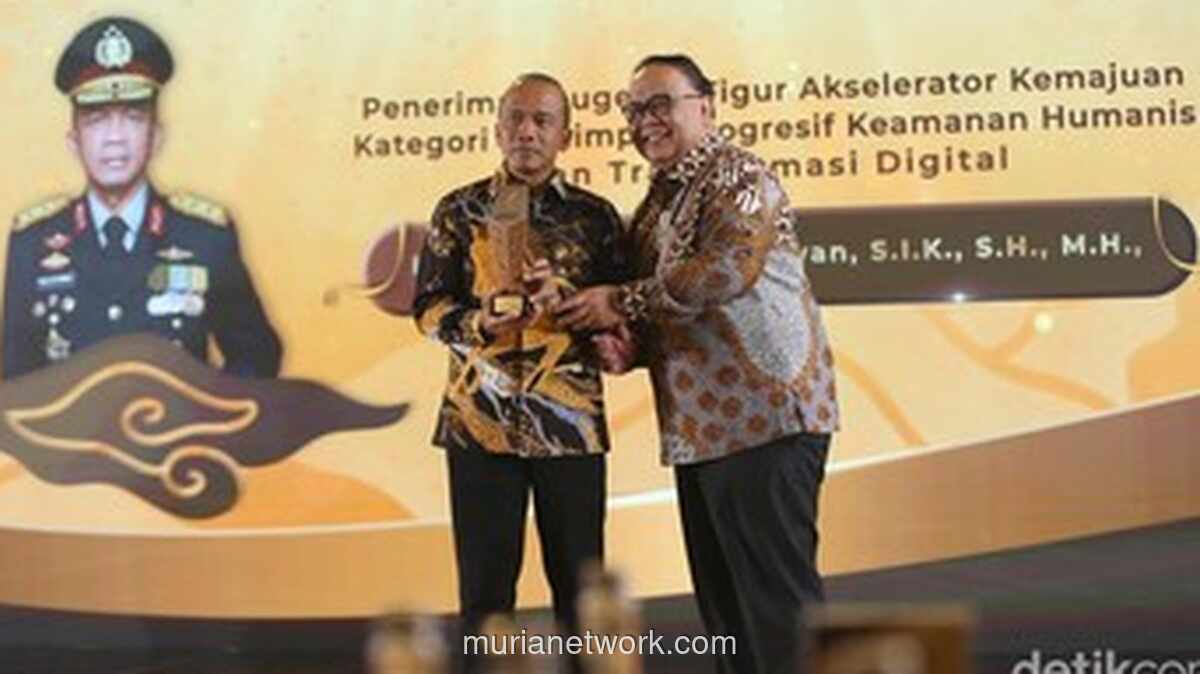 Kapolda Jabar Raih Penghargaan Atas Transformasi Digital Polisi