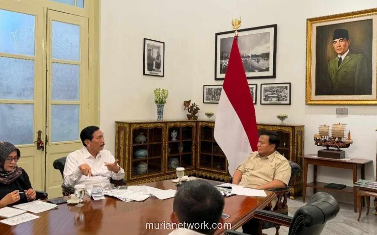Prabowo dan Luhut Bahas Strategi Ekonomi hingga Inovasi Teknologi di Istana