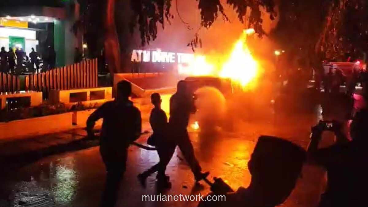 Mobil Modifikasi Tangki Ilegal Meledak Berapi di Jalan Merdeka Lhokseumawe