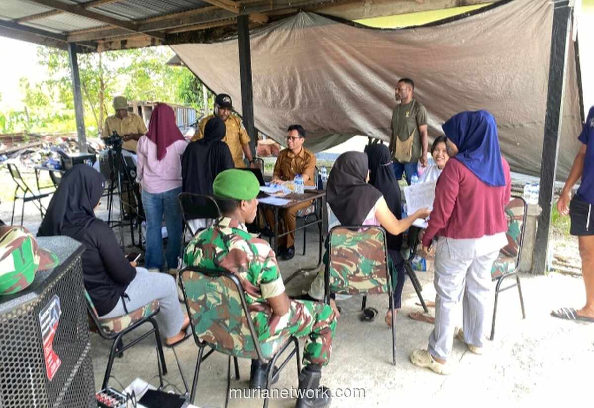 TNI Jemput Warga Yahukimo untuk Urus KTP dan Akta Kelahiran