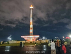 Monas Berkisah: Tarian Cahaya dan Air Mancur Warna-Warni Hangatkan Malam Jakarta