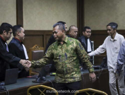 Tiga Hakim Vonis Bebas CPO Berakhir di Bui karena Keserakahan