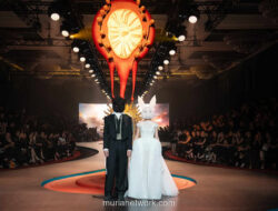 Séance Adrian Gan: Ketika Kain Ratusan Tahun dan Imaji Surealis Bertemu di Atas Panggung