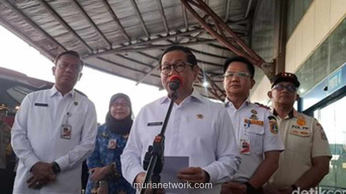 Gubernur Pramono Anung Periksa Kesehatan Sopir Jelang Arus Mudik Nataru