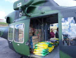 Helikopter TNI Turunkan Bantuan untuk Desa Sibalanga yang Terisolasi