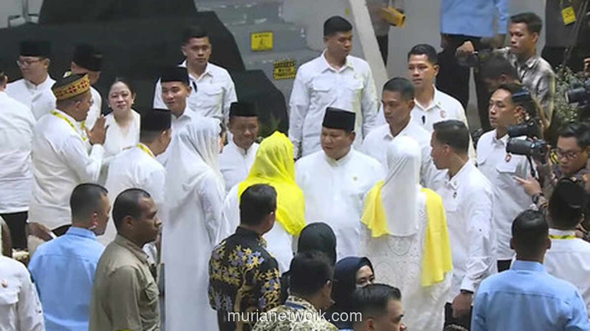 Prabowo dan Gibran Hadir dalam Gelaran HUT Golkar, Istora Senayan Bergemuruh