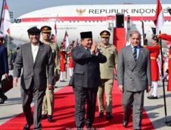 Prabowo Buka Lawatan Bersejarah di Pakistan, Disambut Langsung Presiden Zardari