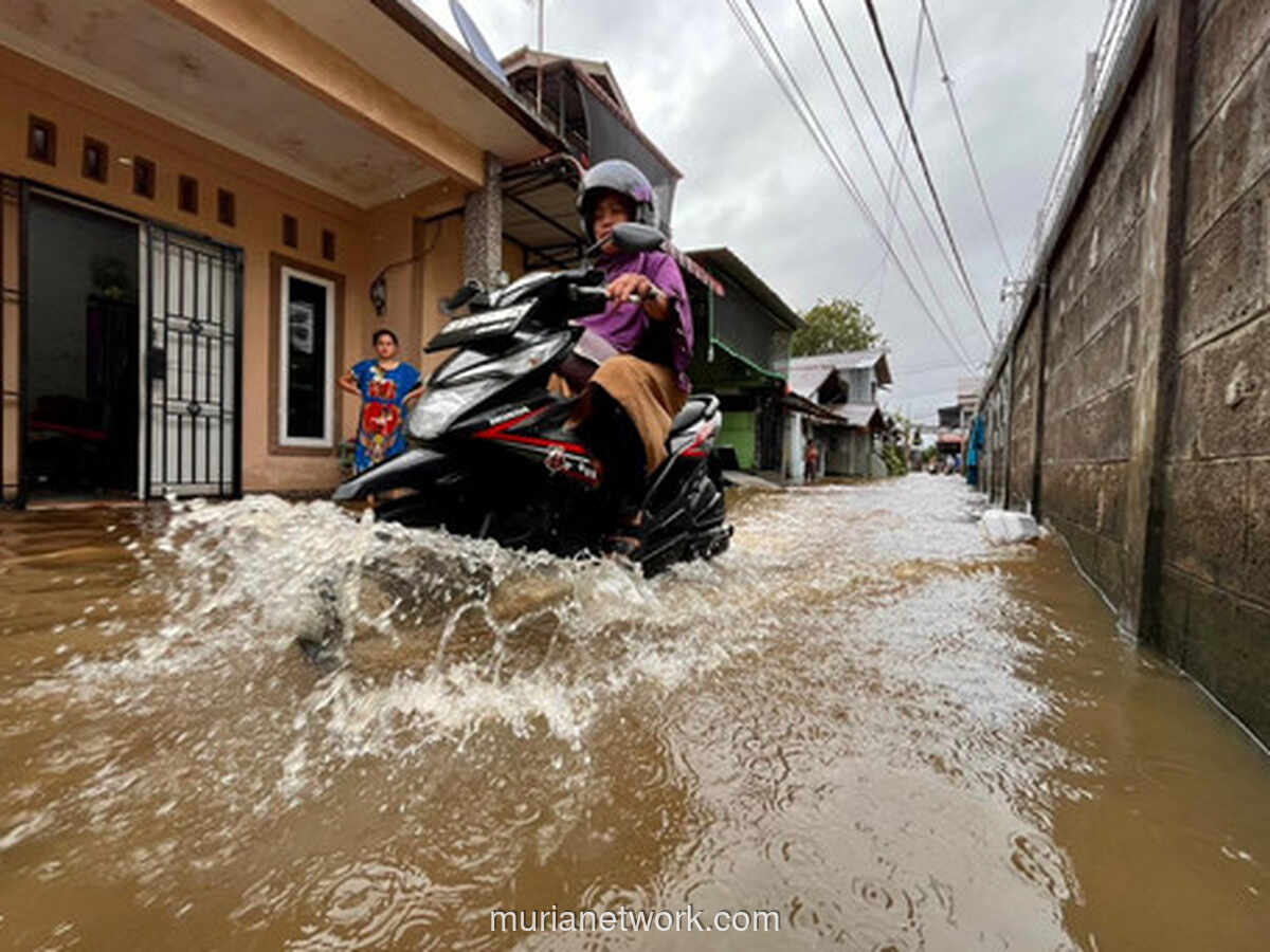 Gang Jeruju III Terendam, Air Pasang Tiba-tiba Menggenangi Pontianak