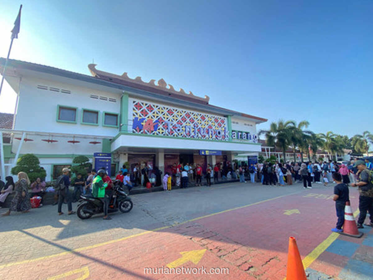 Lampung Ramai, Penumpang Kereta Melonjak Jelang Libur Natal dan Tahun Baru