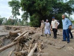 Menteri Riefky Blusukan di Aceh, Akses Terputus Ditempuh dengan Boat