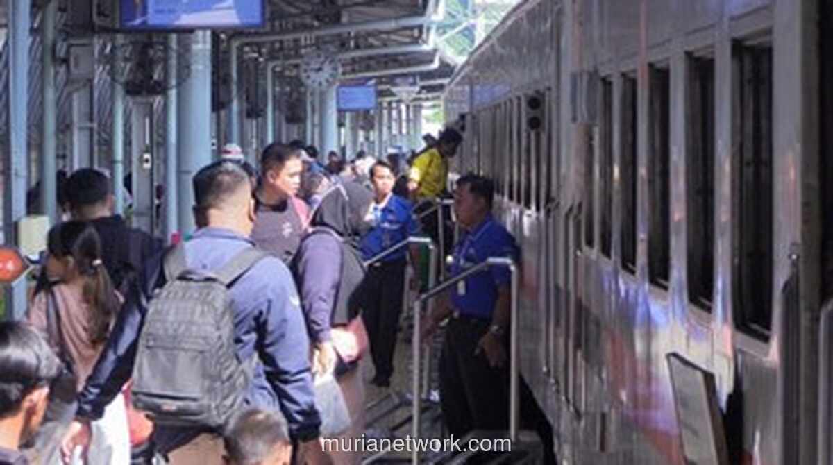Catatan 10 Juta Penumpang Angkutan Umum Warnai Arus Mudik Nataru 2025