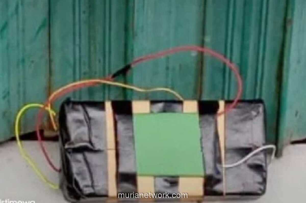 Batang Kayu Berbalut Lakban Picu Pengamanan Ketat Gereja di Jabar