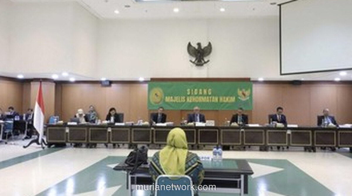 Hakim PTA Kupang Dipecat Usai Tipu Belasan Orang dengan Janji Palsu CPNS