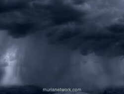 Disparbud Wonosobo Tegaskan Dieng Tetap Aman Dikunjungi Meski Cuaca Ekstrem