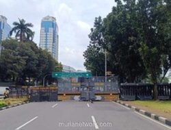 Monas Kembali Panas, Ribuan Buruh Serbu Jakarta Tolak UMP 2026