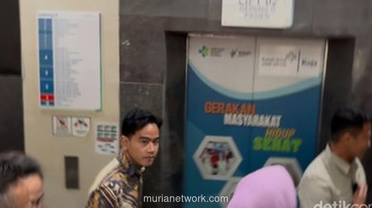 Gibran Langsung Terjun ke RSUD Koja Usai Insiden Mobil Seruduk SD di Cilincing