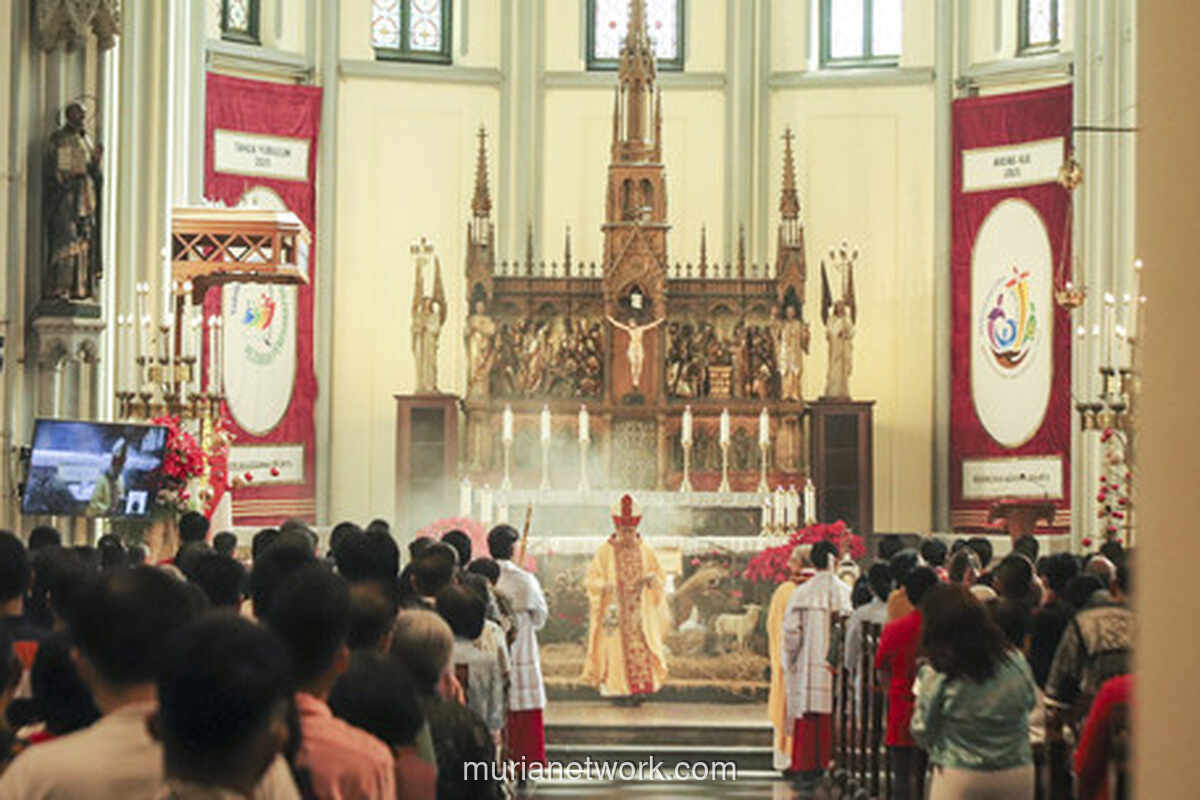 Katedral Jakarta Gelar Empat Misa Berturut-turut Sambut Natal