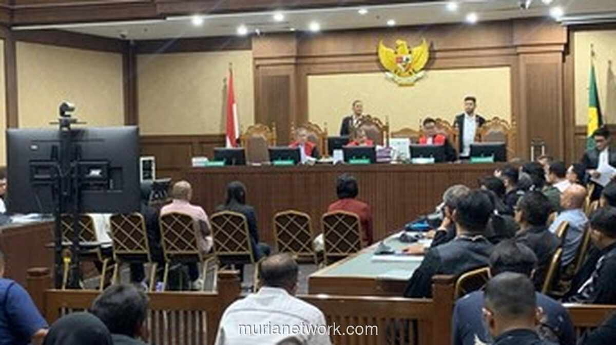 Kurir Firma Hukum Bongkir Pengiriman Miliaran Rupiah ke Terdakwa Korupsi