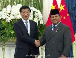 Prabowo Balas Guci Cina dengan Kabar Kelahiran Bayi Panda