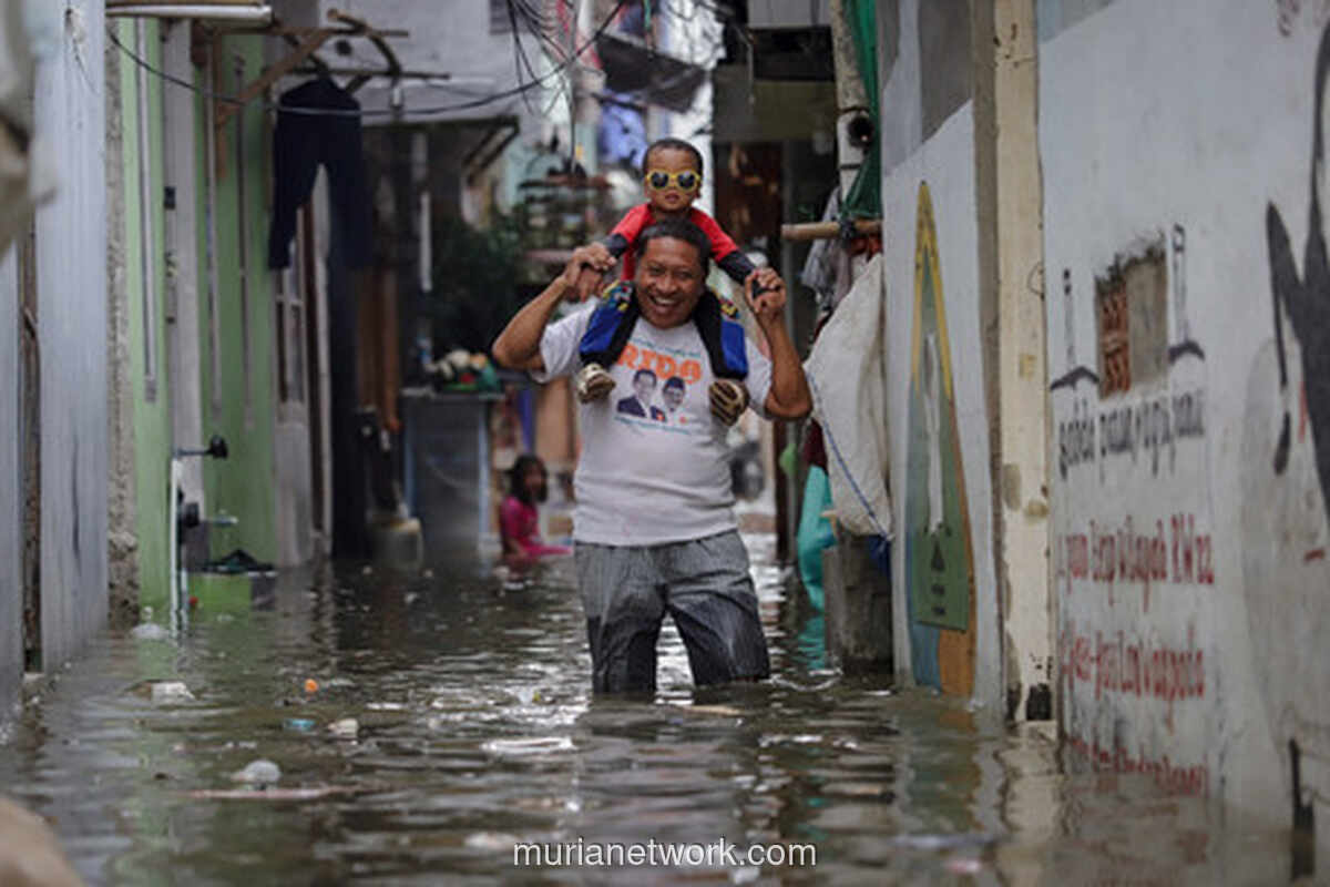 Puncak Rob Jakarta Diprediksi Jumat Pagi, Pemprov Siagakan Ratusan Pompa