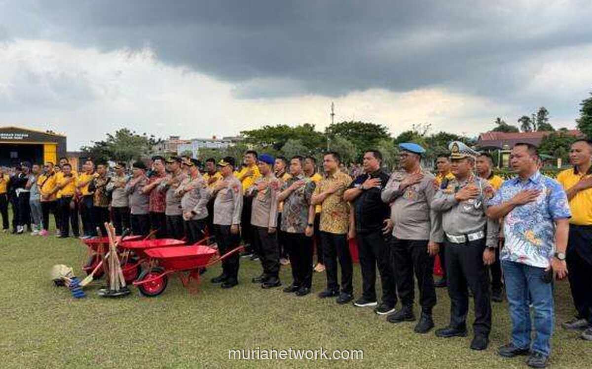 Ribuan Alat Kerja dan Bantuan Logistik Dikirim Polri untuk Korban Bencana Sumatera